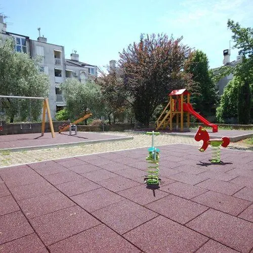 Apartman Seka Njivice 0*,